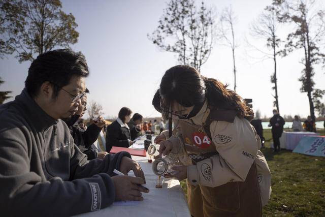 场咖啡师职业技能竞赛很精彩凯发超千人参与！六甲街道这(图5)