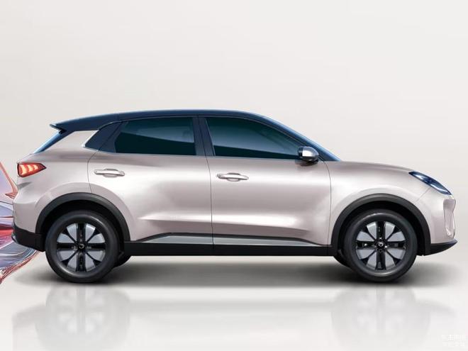 这次五菱造了辆不一样的纯电小车凯发平台缤果S 688万起预售(图2) 这次五菱造了辆不一样的纯电小车凯发平台缤果S 688万起预售(图2)