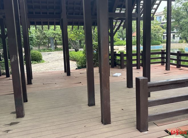何高兴不起来？北京一小区的新旧物业“拉锯战”AG凯发K8国际一个门岗两家保安抢着守业主为(图2)